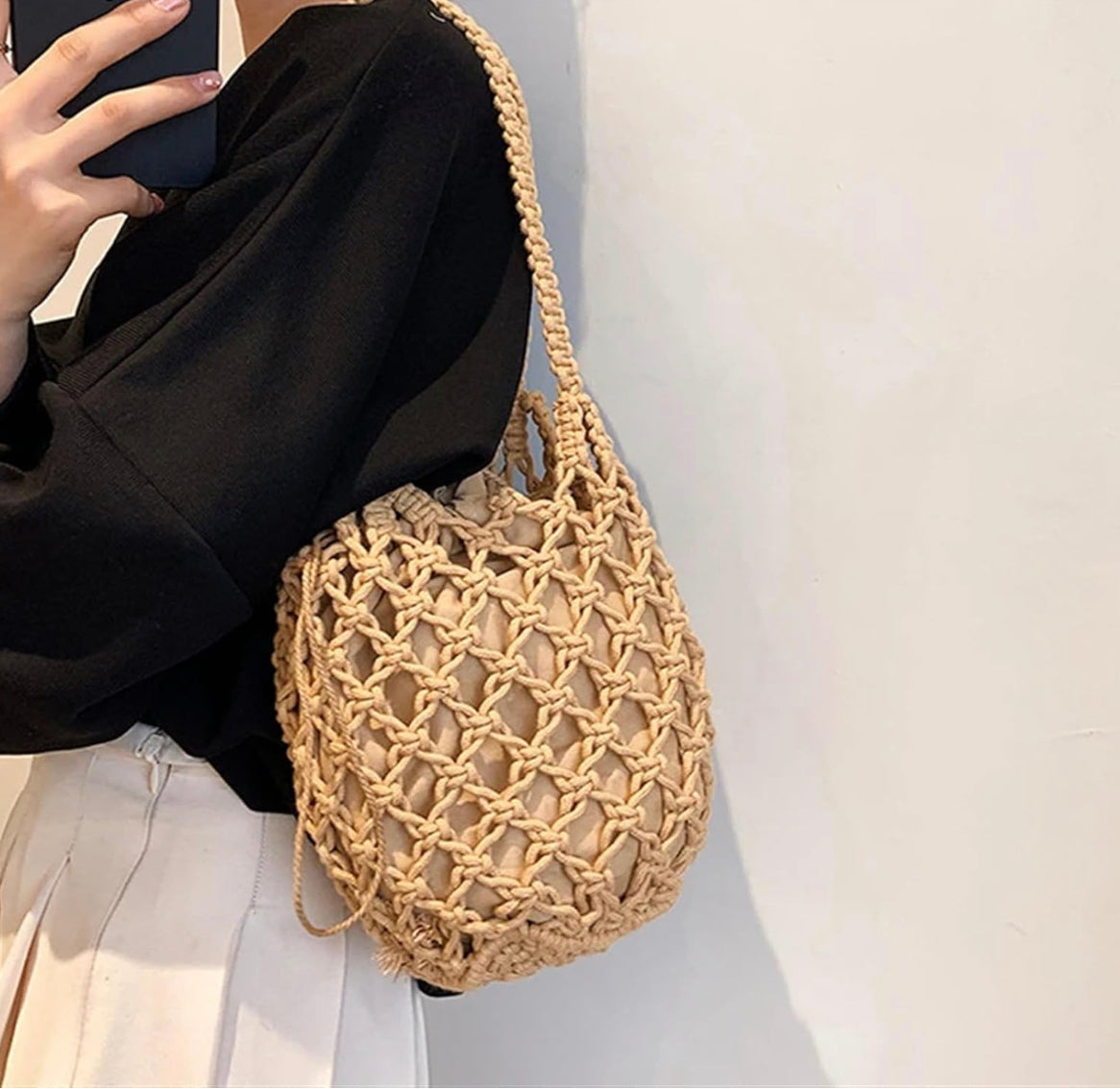 Elegant Macrame Bag - 20 cm Width, 25 cm Height, Ideal for Bohemian Style and Everyday Use