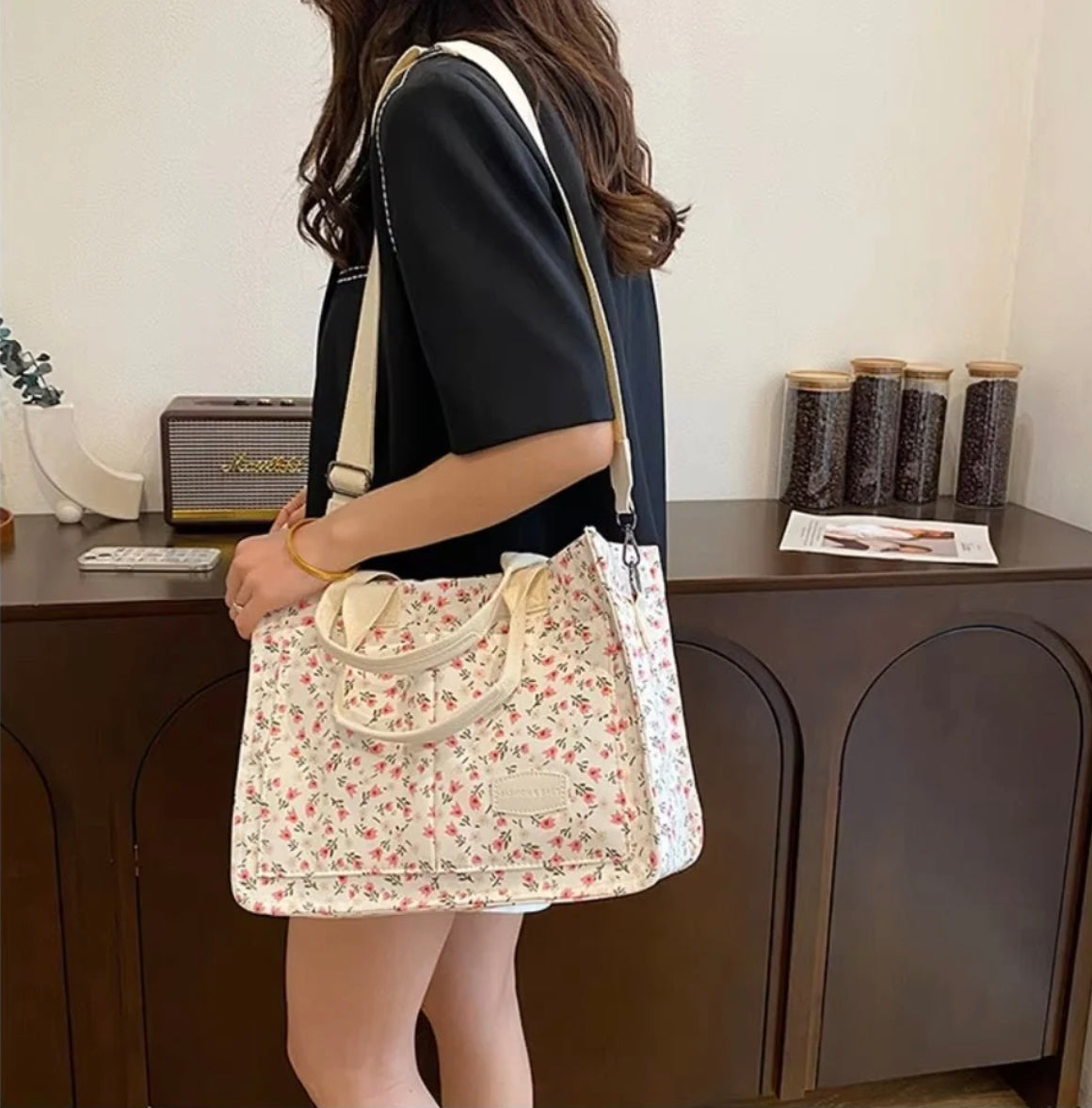Sac Tote Bag Pivoine en Polyuréthane – Petit Sac à Motifs Géométriques avec Double Poignée pour Femme