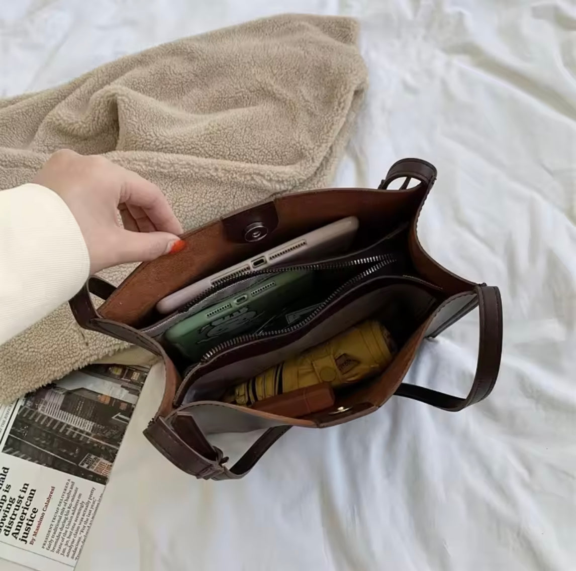 Sac à Main Femme en Cuir Végétal avec Bretelles Réglables – Élégant Sac Fourre-Tout Pratique pour Toutes Occasions