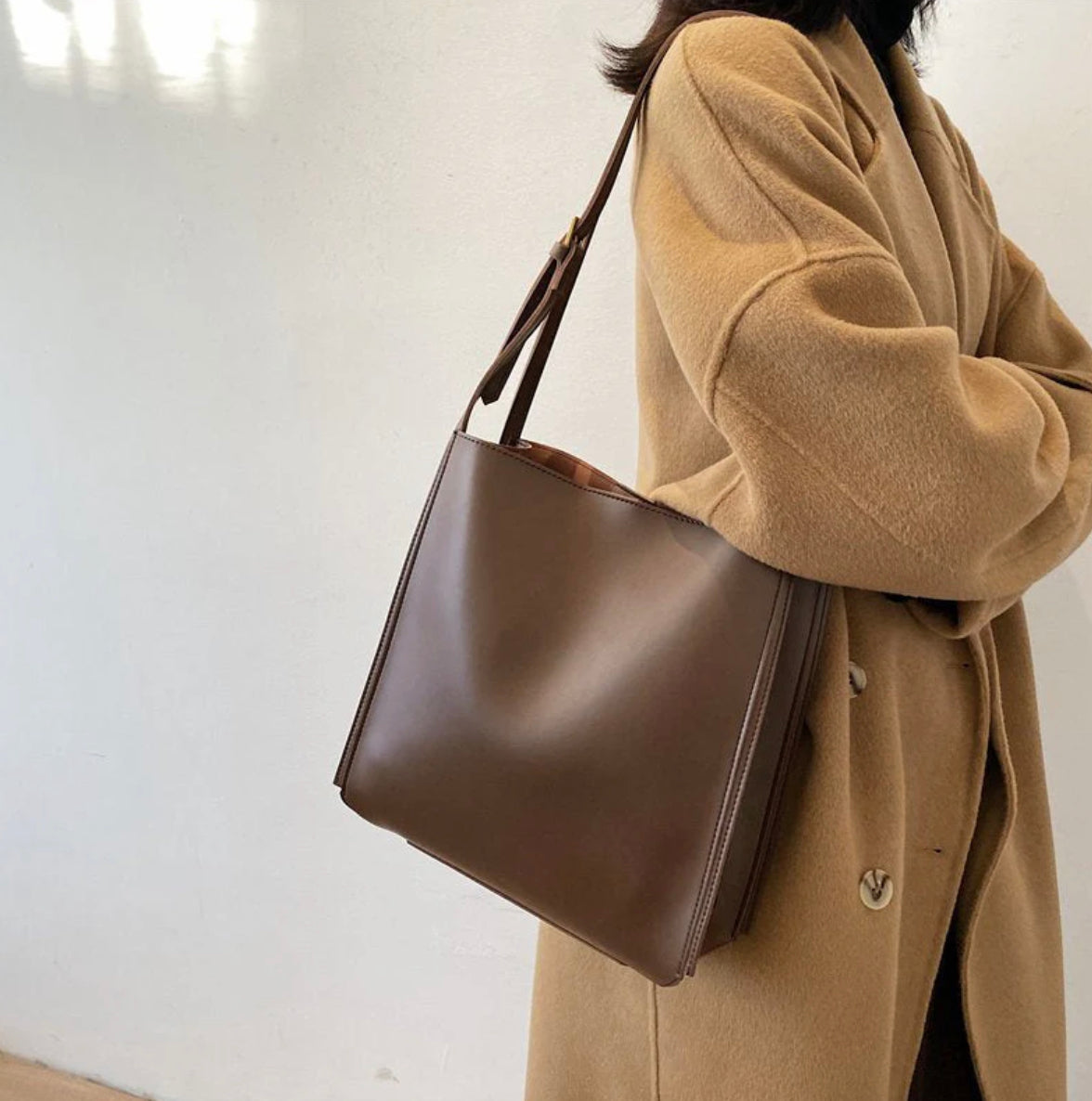 Sac à Main Femme en Cuir Végétal avec Bretelles Réglables – Élégant Sac Fourre-Tout Pratique pour Toutes Occasions