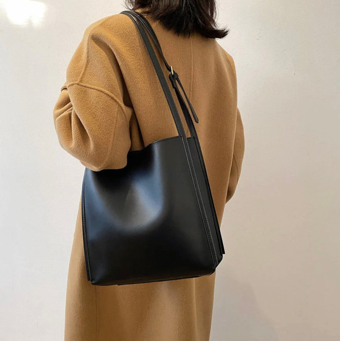 Sac à Main Femme en Cuir Végétal avec Bretelles Réglables – Élégant Sac Fourre-Tout Pratique pour Toutes Occasions