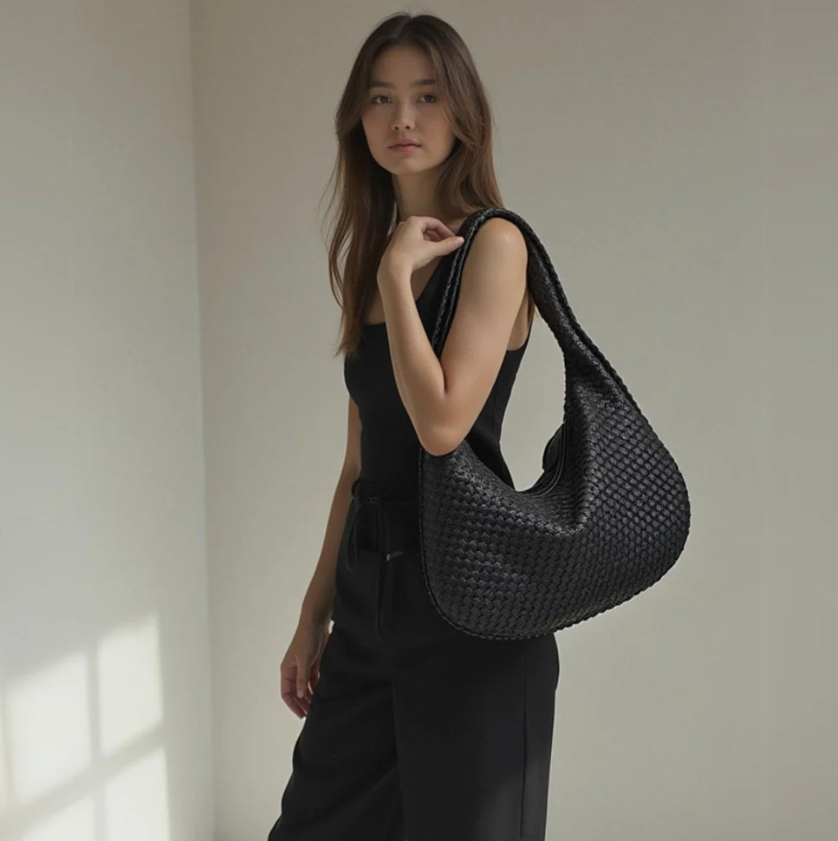 Sac à Main Femme Tressé en Cuir – Élégant et Spacieux avec Bandoulière Ajustable