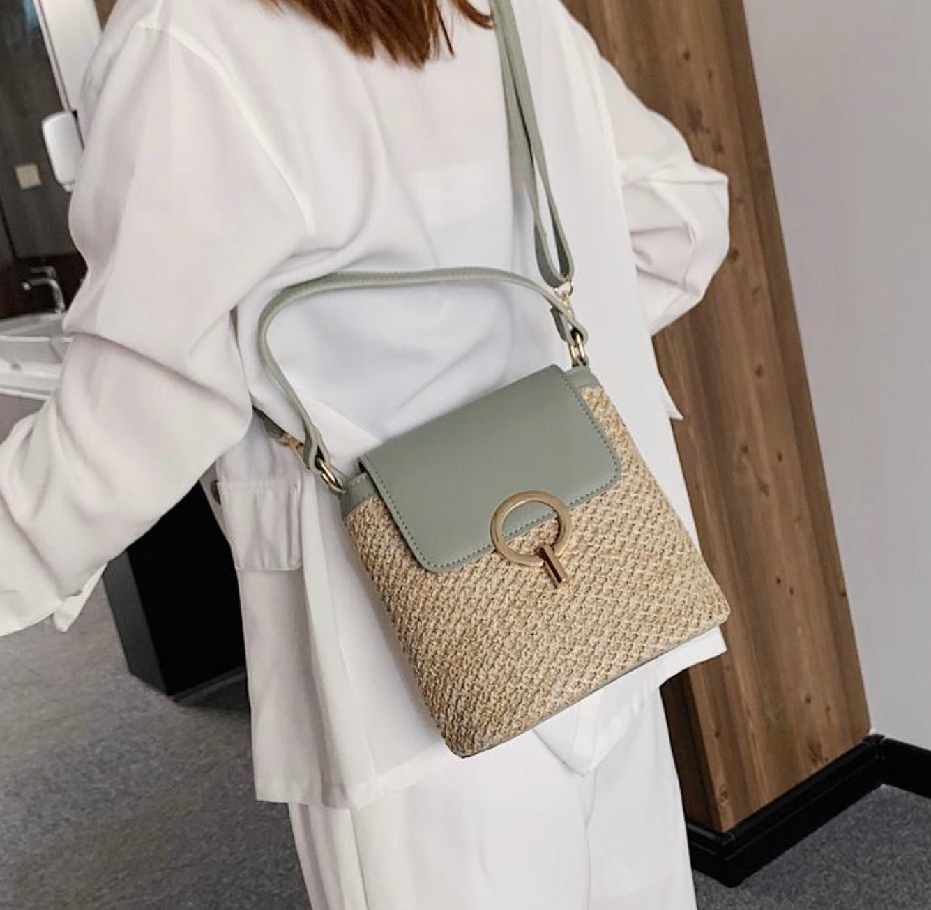 Sac à Main en Paille Bandoulière Femme – Tendance Bohème Chic, Idéal pour l'Été, Avec Poche Intérieure et Fermeture Sécurisée