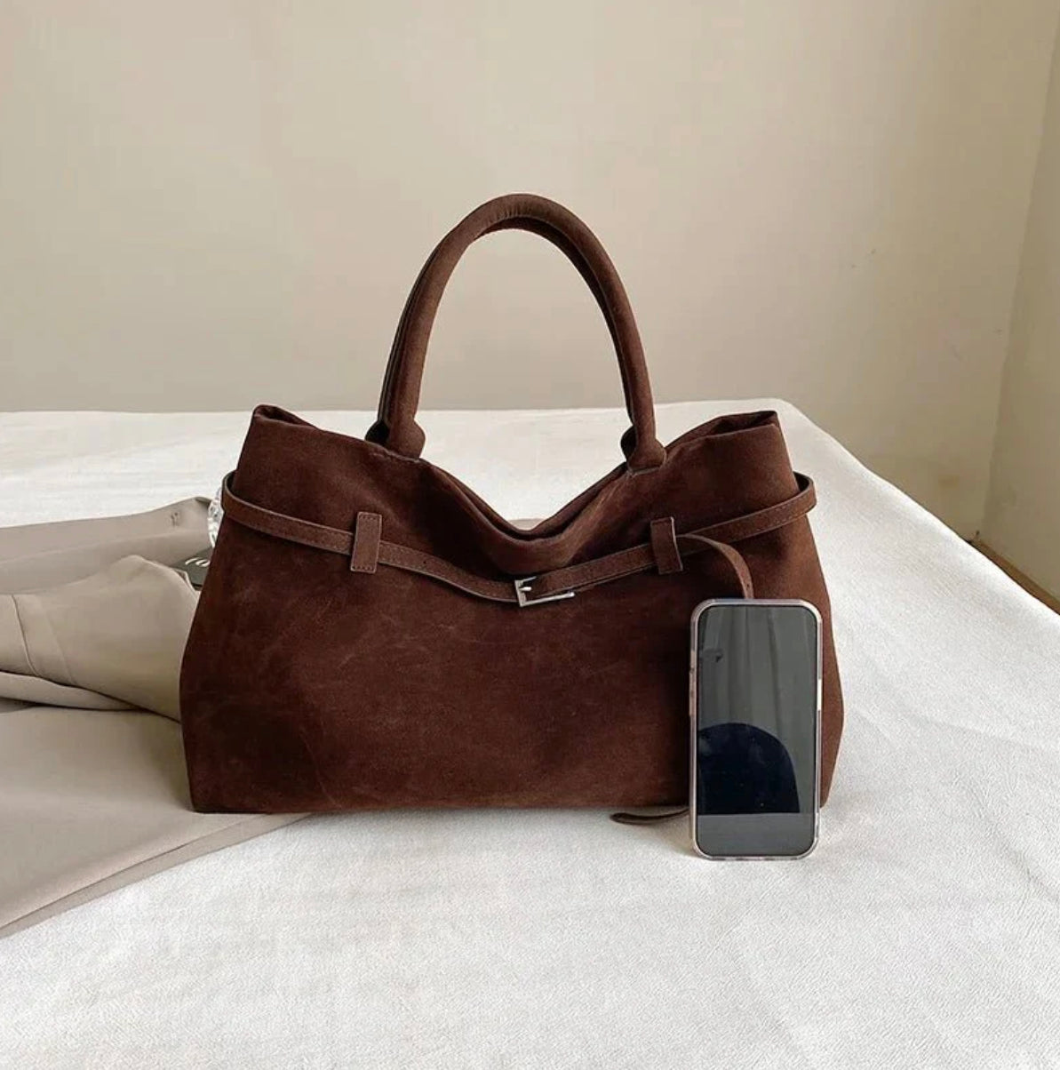 Sac à Main Femme Élégant en Cuir avec Bandoulière Ajustable – Modèle Margaux Noir, Beige, Rouge