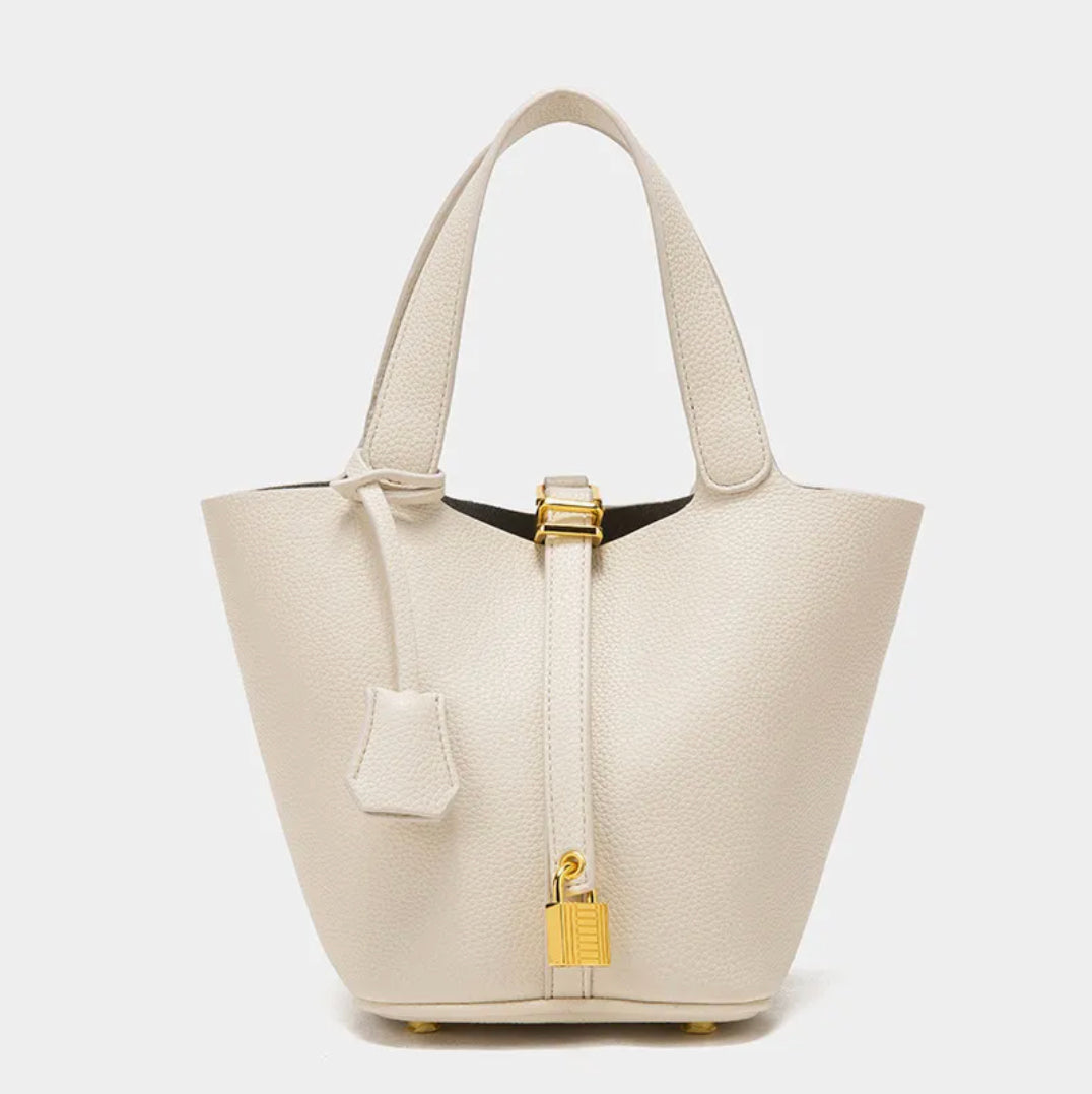 Sac à Main Femme Élégant en Cuir Végétalien avec Poignée en Acier – Sac Seau 16x20x19 cm