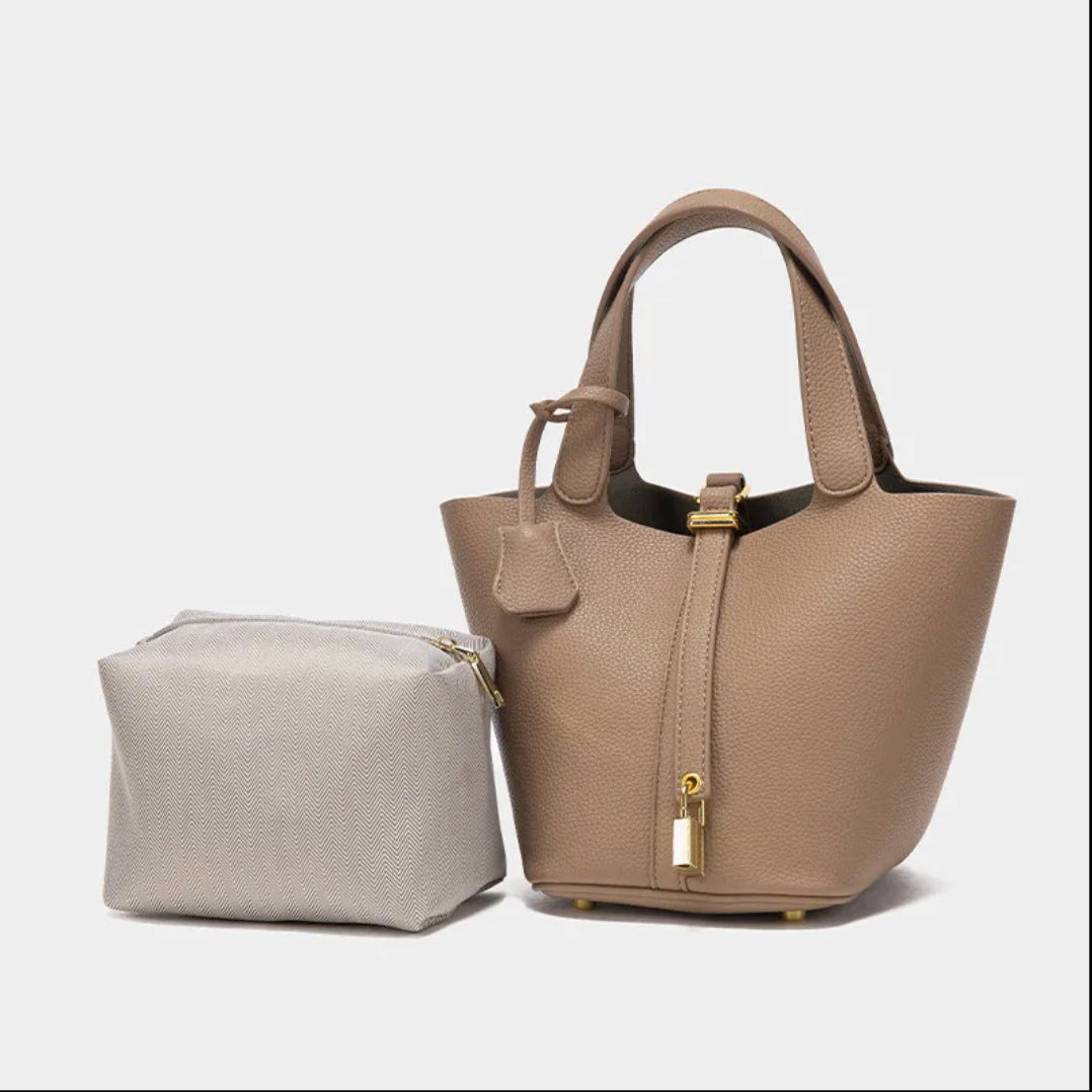 Sac à Main Femme Élégant en Cuir Végétalien avec Poignée en Acier – Sac Seau 16x20x19 cm