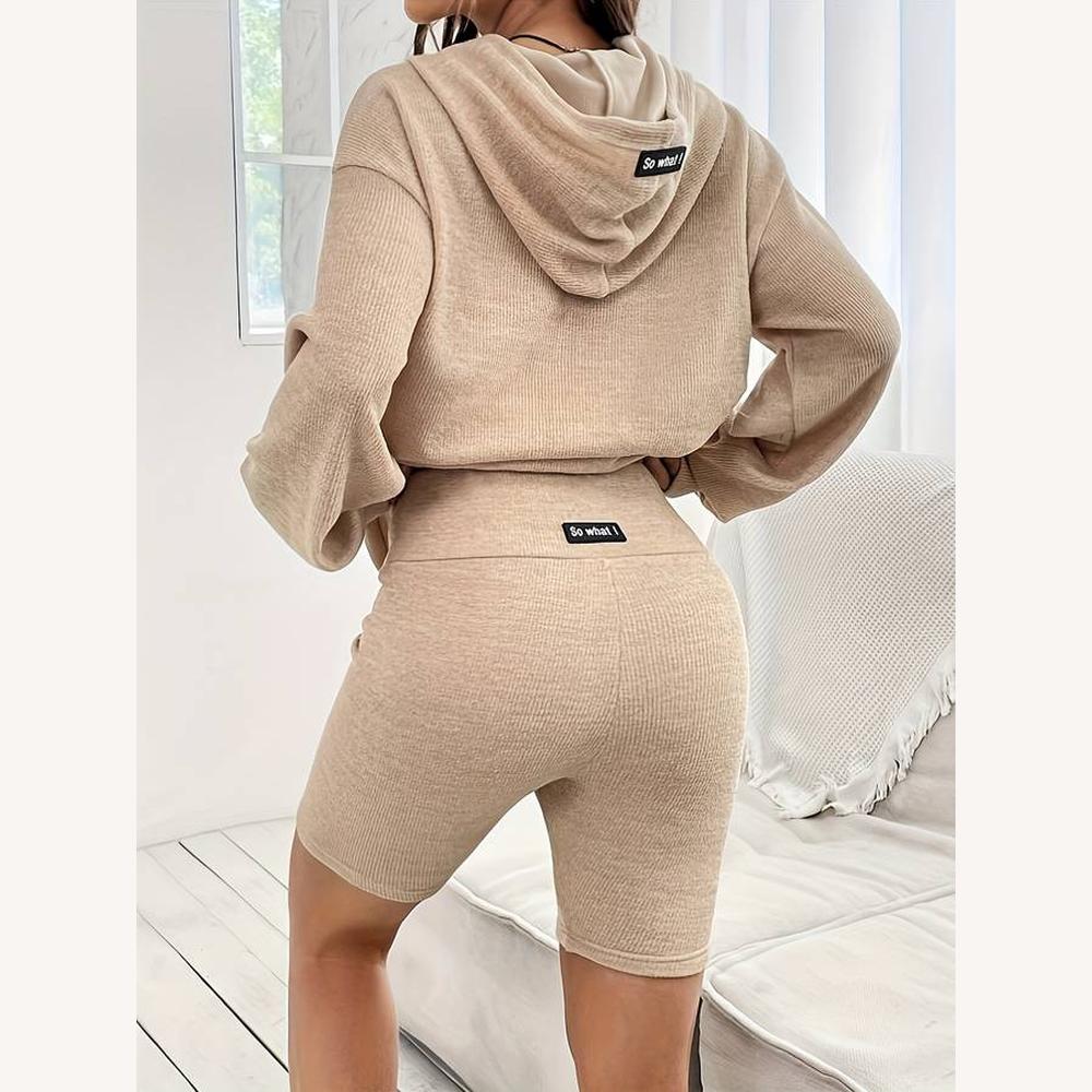 Ensemble Sweat à Capuche Oversize en Coton Côtelé et Short Ajusté – Confort et Style Casual pour Femme