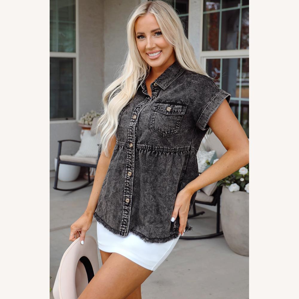 Chemise Femme Délavée en Denim Noir avec Ourlet Effiloché – Style Décontracté en Coton Mélangé
