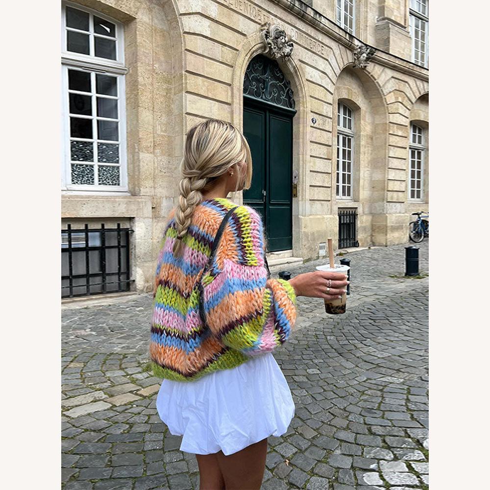 https://cdn.shopify.com/s/files/1/0934/1639/0995/files/download_1_1800x1800_a93a9de1-4326-41a2-9aa3-4dab8887c63b.jpg?v=1745366964