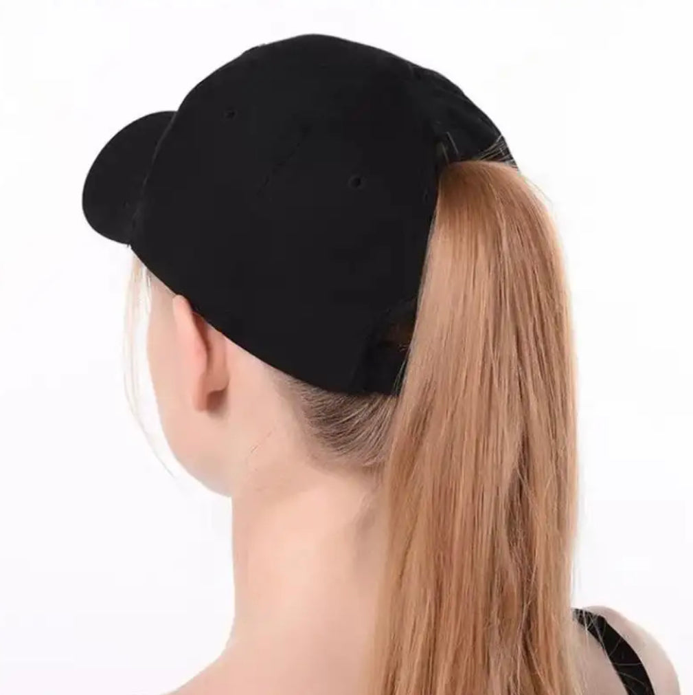 Casquette Femme Ponytail Élégante avec Ouverture Arrière – Confortable et Pratique pour Cheveux Attachés