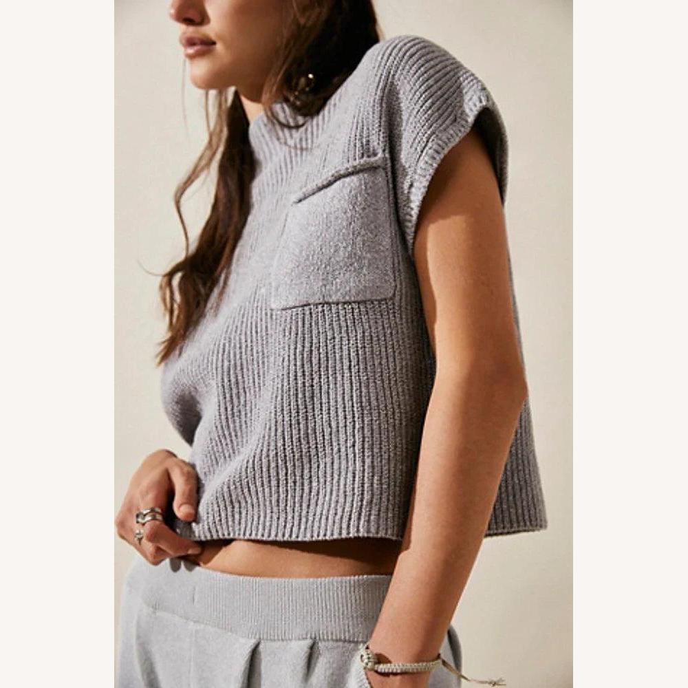 Top Court Sans Manches Femme en Maille Côtelée – Tissu Doux et Respirant, Style Décontracté, Col Haut, Blanc