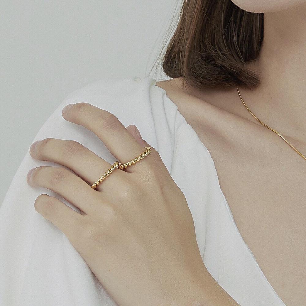 18 Carat Gold Twisted Women's Ring Size 52-56 Stainless Steel