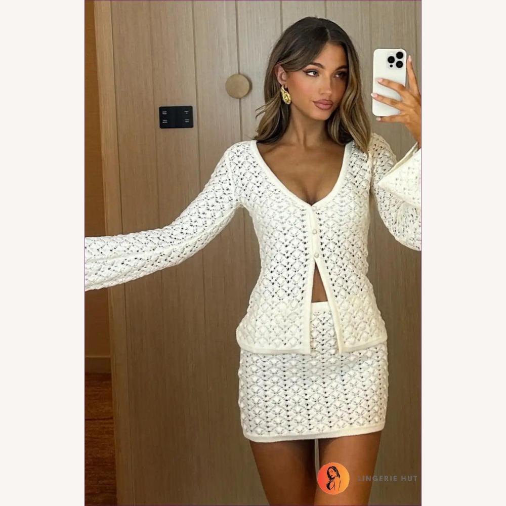Ensemble Femme en Crochet Boho Chic - Cardigan à Décolleté en V et Jupe Mini Assortie en Coton Respirant