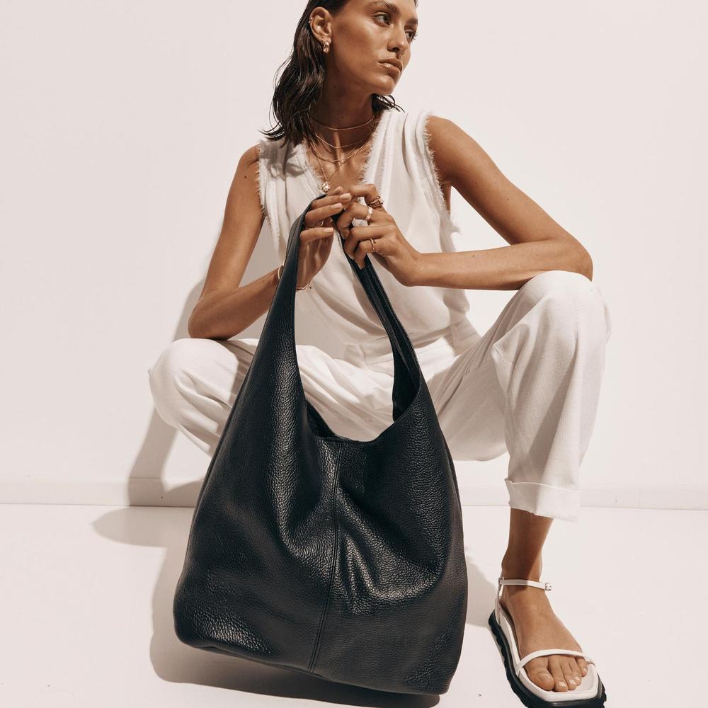 Sac à Main Hobo en Cuir Végan pour Femme avec Pochette Intérieure – Spacieux et Pratique, Idéal pour Quotidien