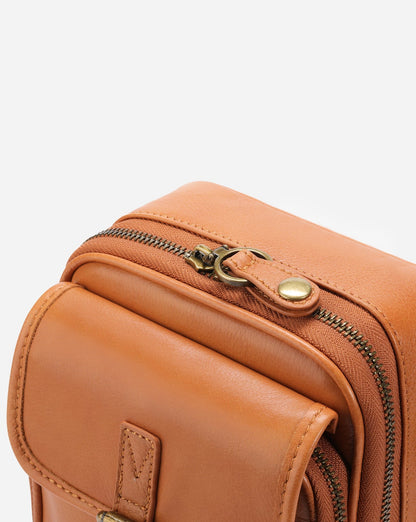 Women's Full Grain Leather Shoulder Bag with Integrated Wallet – Compact and Practical, Ideal for Daily Outings
