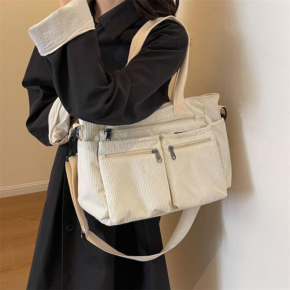 Sac à Bandoulière en Velours Souple pour Femmes – Grande Capacité, Poches Pratiques, Design Multifonctionnel, Idéal pour Sorties et Voyages