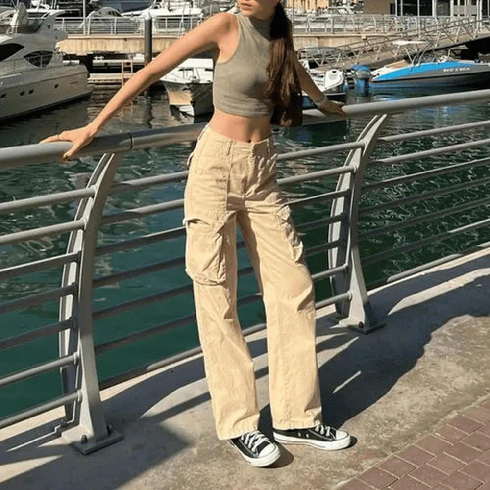 Elegant Women's Cargo Pants with Practical Pockets and Adjustable Waist – Comfort and Modern Style