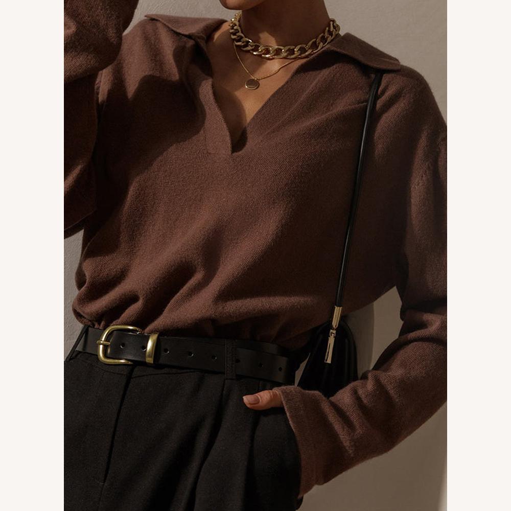 Women's Soft Knit Sweater with Polo Collar and V-Neckline – Loose and Elegant Fit, Ideal for All Occasions