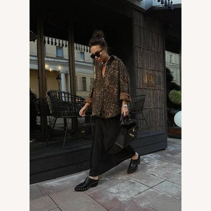 Oversized Women's Shirt Leopard Print – Elegant and Versatile, Ideal as an Overshirt or Light Jacket