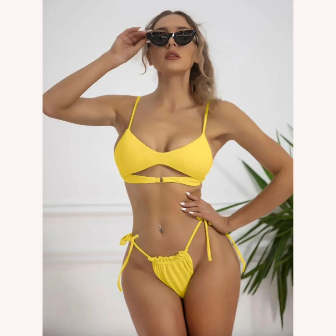Bikini Détail Anneau Femme avec Découpes Sensuelles – Maillot de Bain Boho Élégant pour Plage