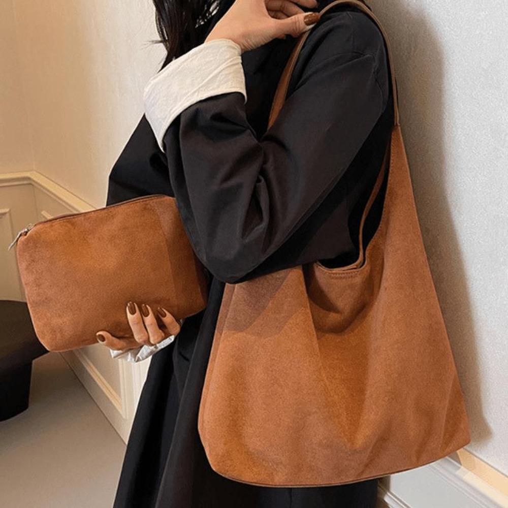 Women's Vegan Leather Semi-Circular Shoulder Bag for 13 Inch Macbook – Elegant and Spacious