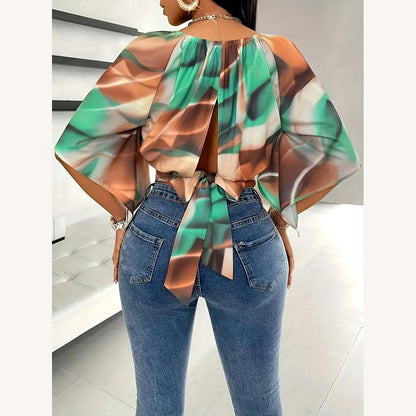 Women's Short Top with Abstract Green Print – Loose Sleeves in Fluid and Comfortable Fabric