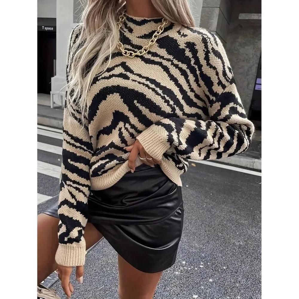 Pull Femme Ample Imprimé Zèbre en Polyester – Tissu Doux et Confortable pour un Look Tendance