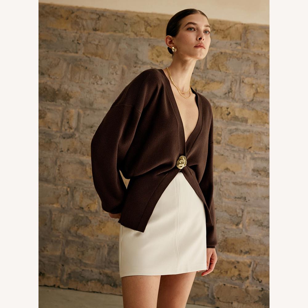 Women's Oversized V-Neck Sweater in Soft Knit – Chic and Comfortable, Long Sleeves, Solid Color