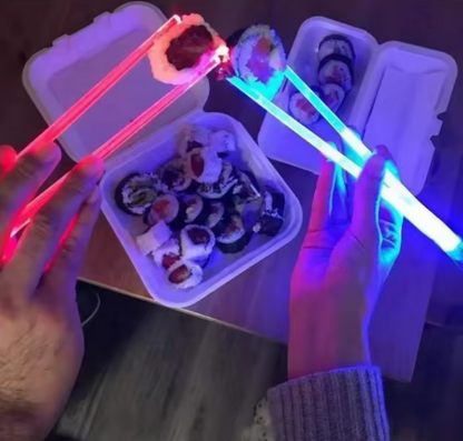 Baguettes lumineuses LED en forme de sabre laser – Ustensiles amusants pour enfants