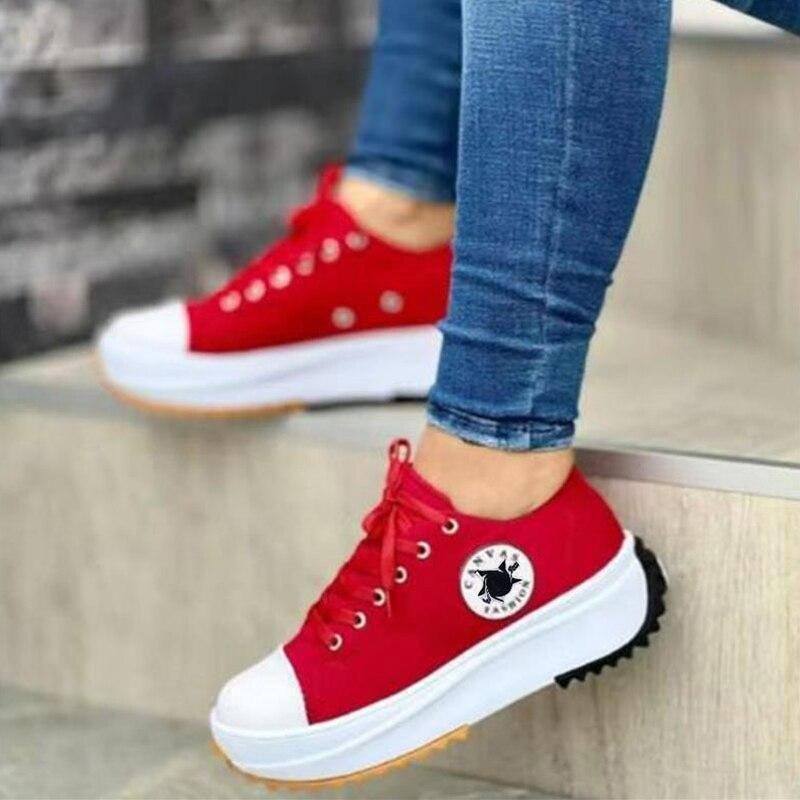 Elegant White Women's Sneakers with Memory Foam Sole and Optimal Cushioning for Daily Comfort