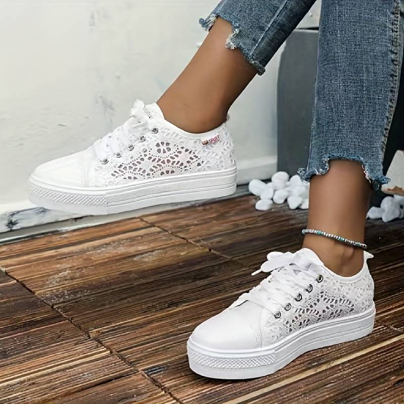 Breathable Women's Lace-Up Sneakers with Unique Cutout Design – Lightweight Comfort and Platform Sole