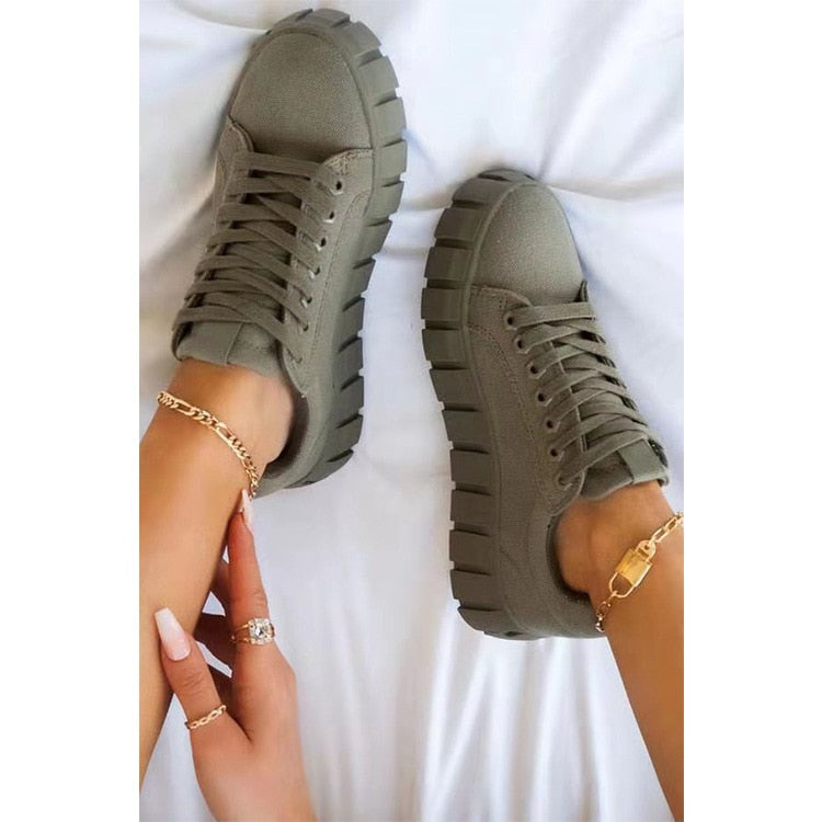Women’s Thick-Soled Sneakers – Comfort and Style in Black, Green, Blue, and Khaki