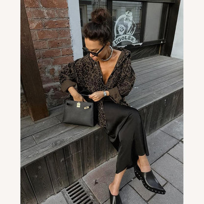 Oversized Women's Shirt Leopard Print – Elegant and Versatile, Ideal as an Overshirt or Light Jacket
