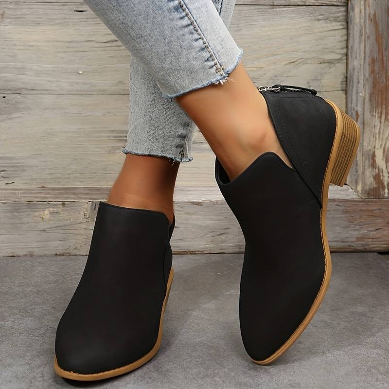 Elegant Pointed Toe Boots for Women – Perforated Design and Optimal Comfort for Winter