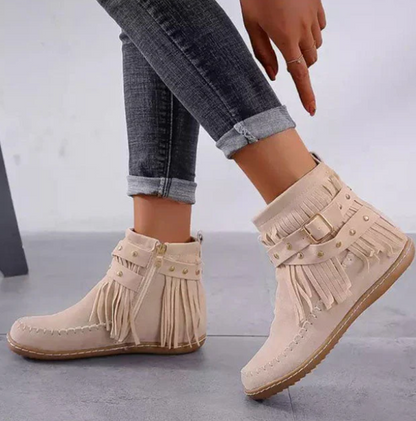 Bottines Femme en Faux Suède avec Franges et Sangle Cloutée – Confort Quotidien 2