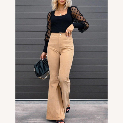 https://cdn.shopify.com/s/files/1/0934/1639/0995/files/Briana-Uitlopende-Corduroy-Broek-Trendy-comfortabele-bell-bottom-broek-Hallo-Susanne-2_4f48b9ff-f129-4637-9d3f-e8b9ccda55c2.jpg?v=1745367830