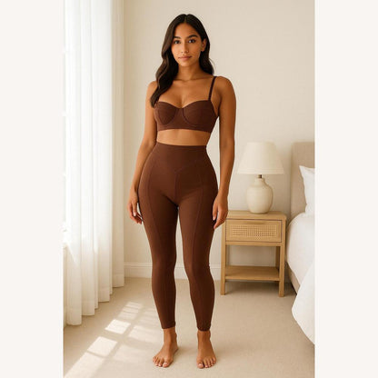 Trendy Women's Sports Set with Structured Sports Bra and High-Waisted Leggings - Comfort and Style