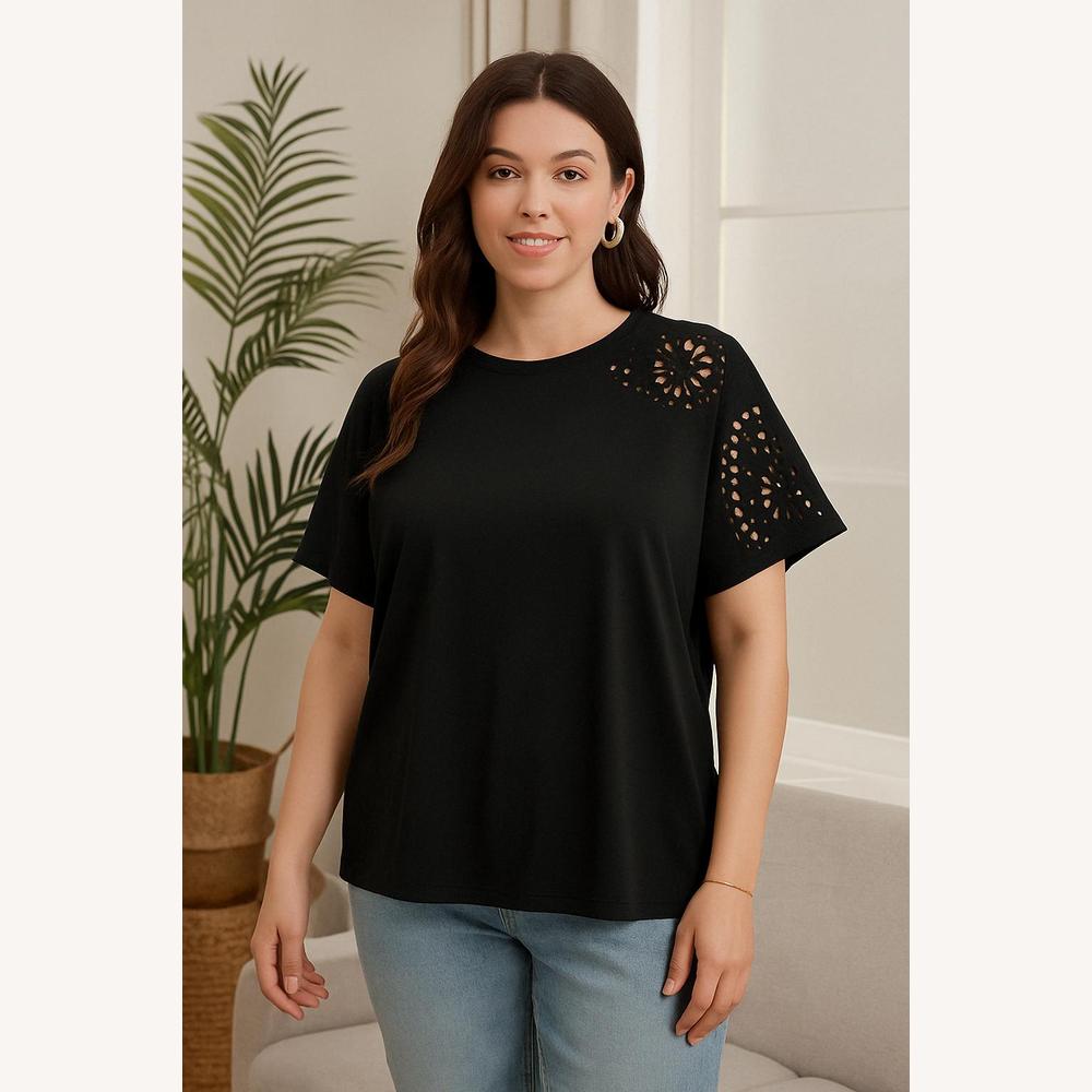 Tee Shirt Femme Ample à Découpes Florales – Tissu Léger et Respirant, Grande Taille Disponible