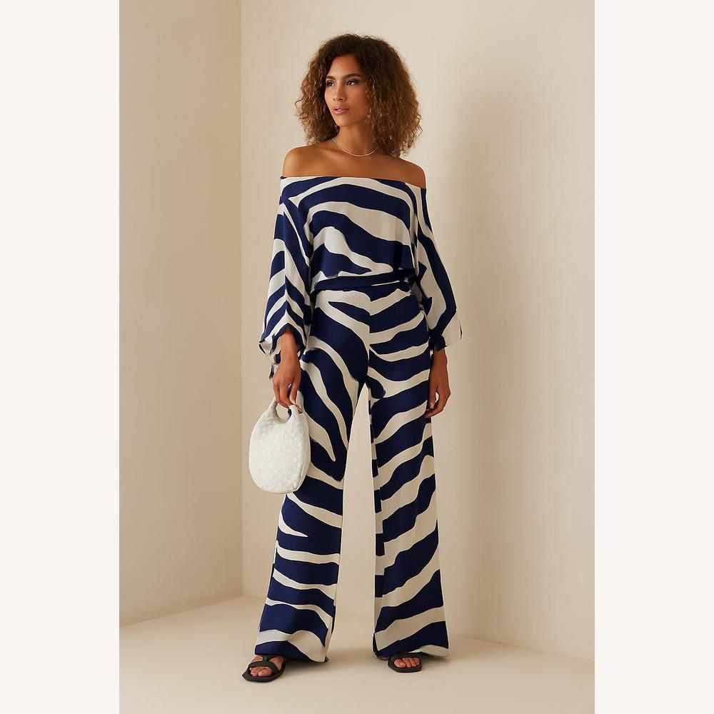 Ensemble Femme Tie-Dye Épaules Dénudées avec Pantalon Large Taille Haute – Chic et Moderne