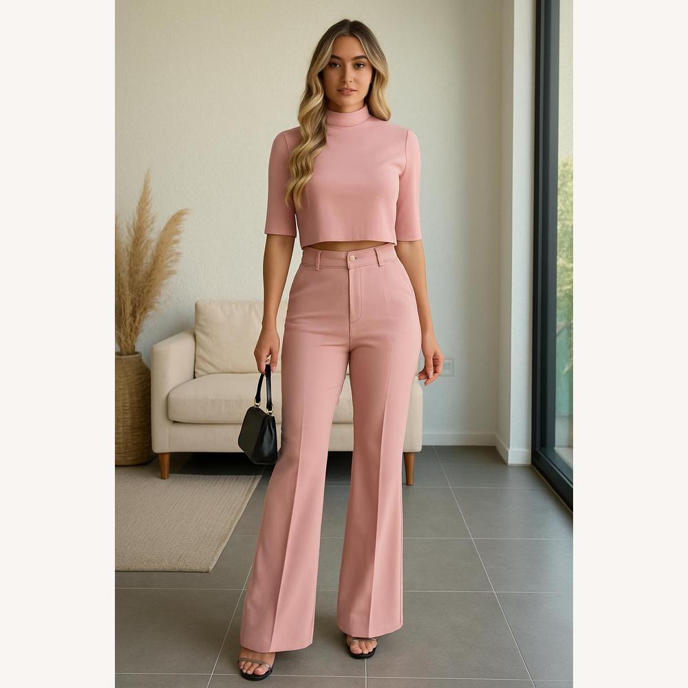 Chic Two-Piece Women's Set with High-Waisted Pants and Crop Top – Elegant and Modern
