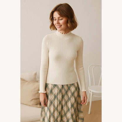 Women's Turtleneck Sweater with Ruffles in Soft Knit – Elegant and Comfortable for All Occasions