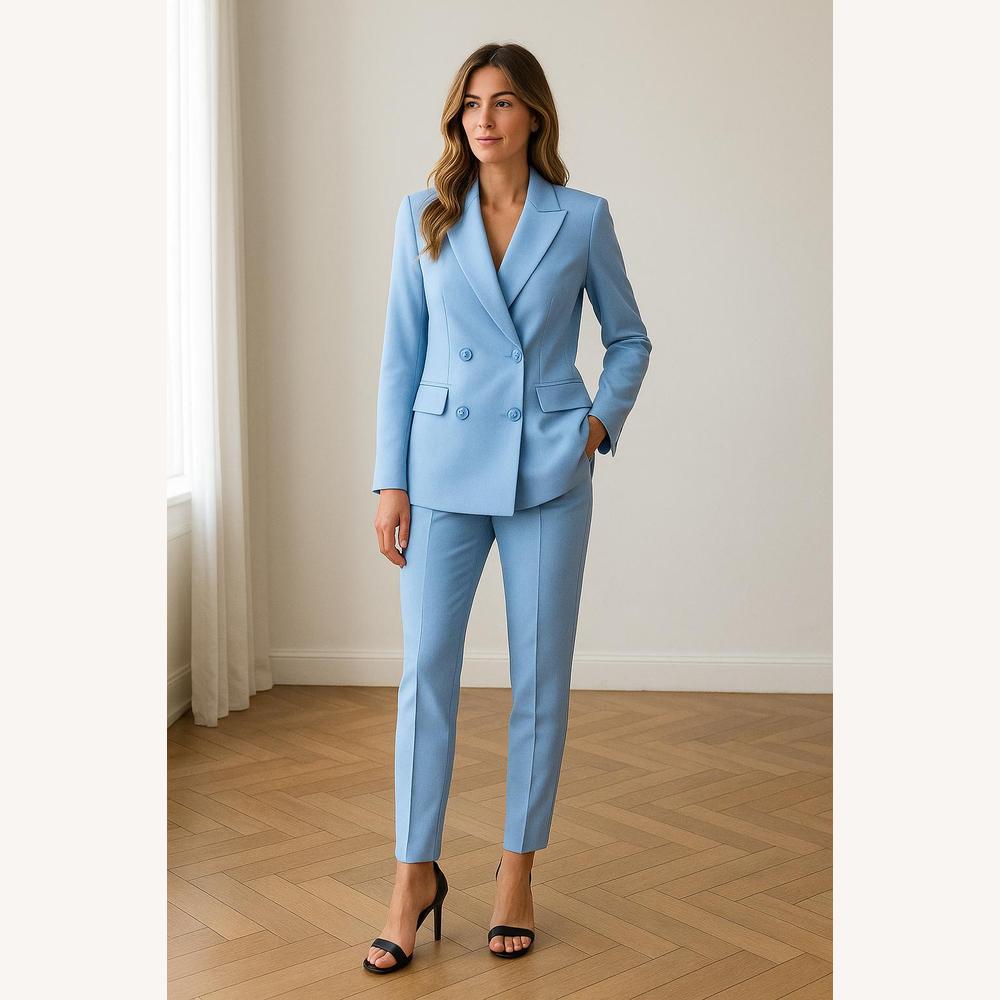 Women's Fitted Elegant Pantsuit with Structured Jacket – Chic Set for Meetings and Formal Events