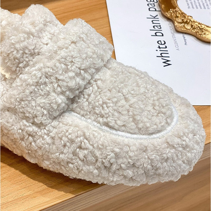 Plush Slippers for Women with Non-Slip Sole – Optimal Comfort for Indoor and Relaxation
