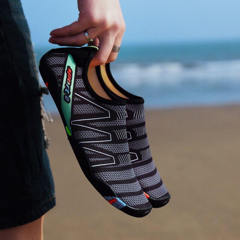 Lightweight Aqua Shoes with Quick-Dry for Men and Women – Non-Slip Sole for Water Sports