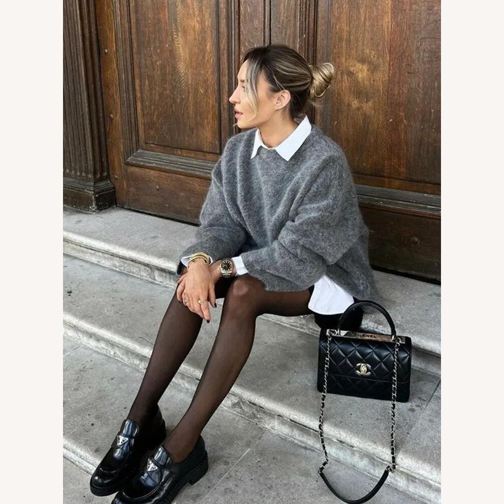 Women's Oversized Soft Knit Sweater – Round Neck, Comfortable and Elegant for Casual Look