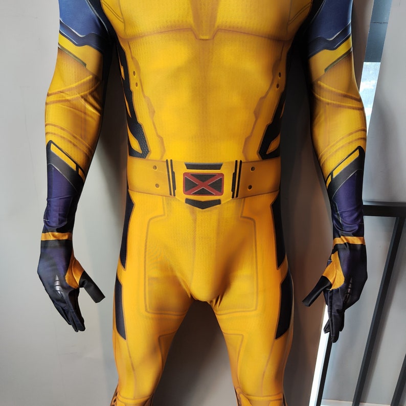 Wolverine Superhero Costume with 3D Shoulder Armor – Jumpsuit for Cosplay and Halloween