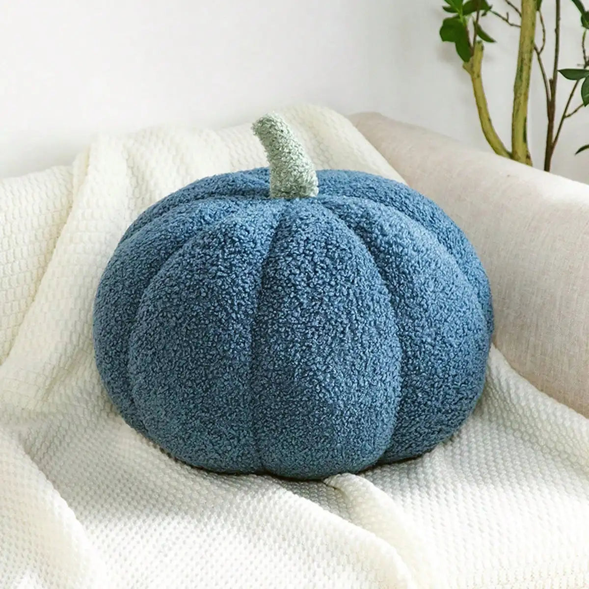 Coussin en Forme de Citrouille en Sherpa et Boucle – Décoration Automnale et Halloween pour Enfants