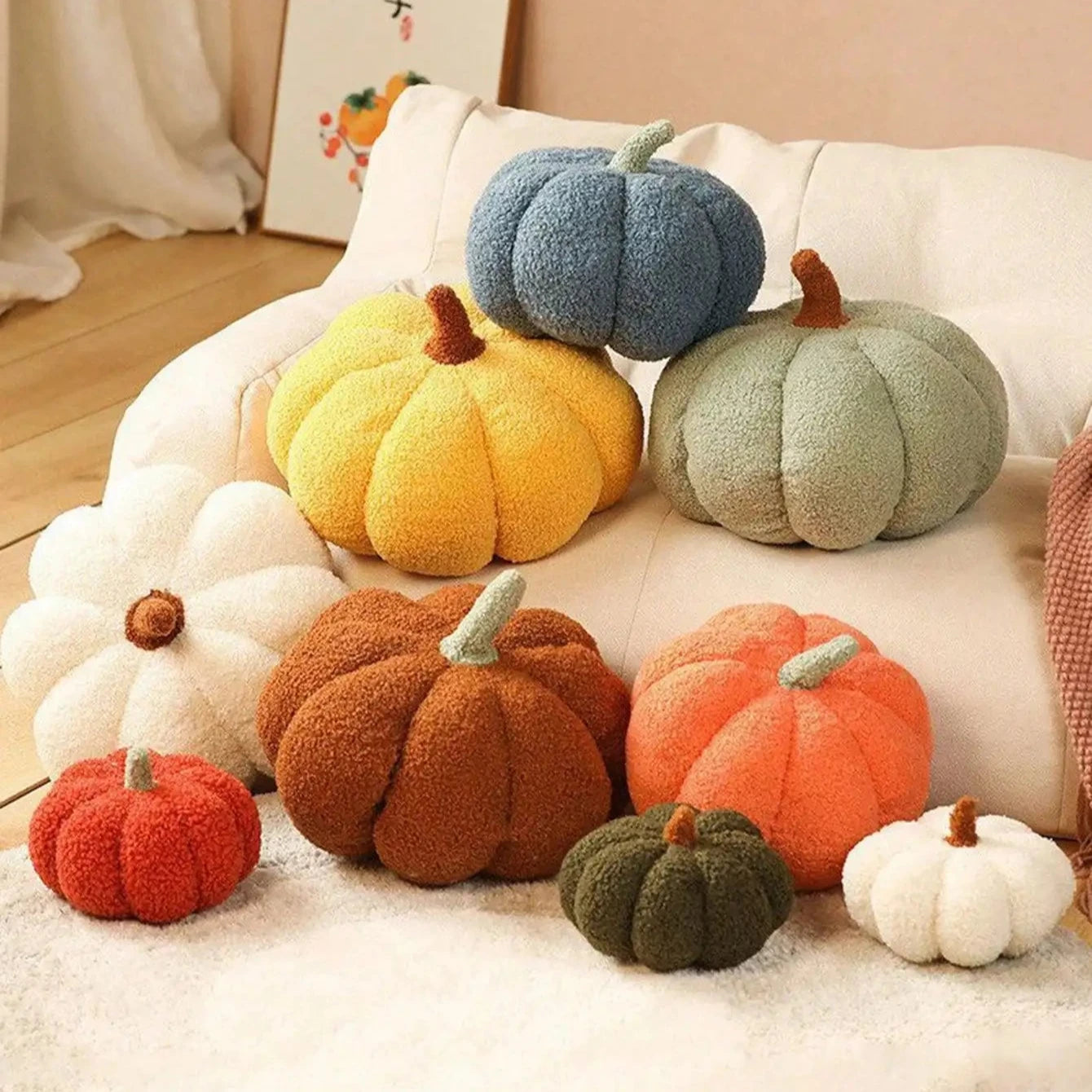 Coussin en Forme de Citrouille en Sherpa et Boucle – Décoration Automnale et Halloween pour Enfants