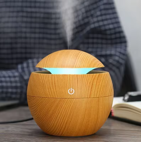 Diffuseur d'Arome Ultrasonique Compact en Bois avec Éclairage LED – Humidificateur USB pour Huiles Essentielles
