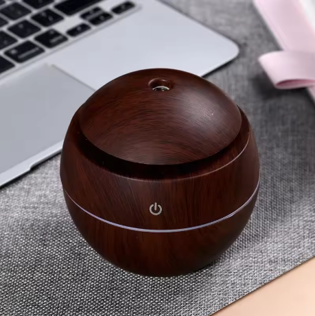 Compact Wooden Ultrasonic Aroma Diffuser with LED Lighting – USB Humidifier for Essential Oils